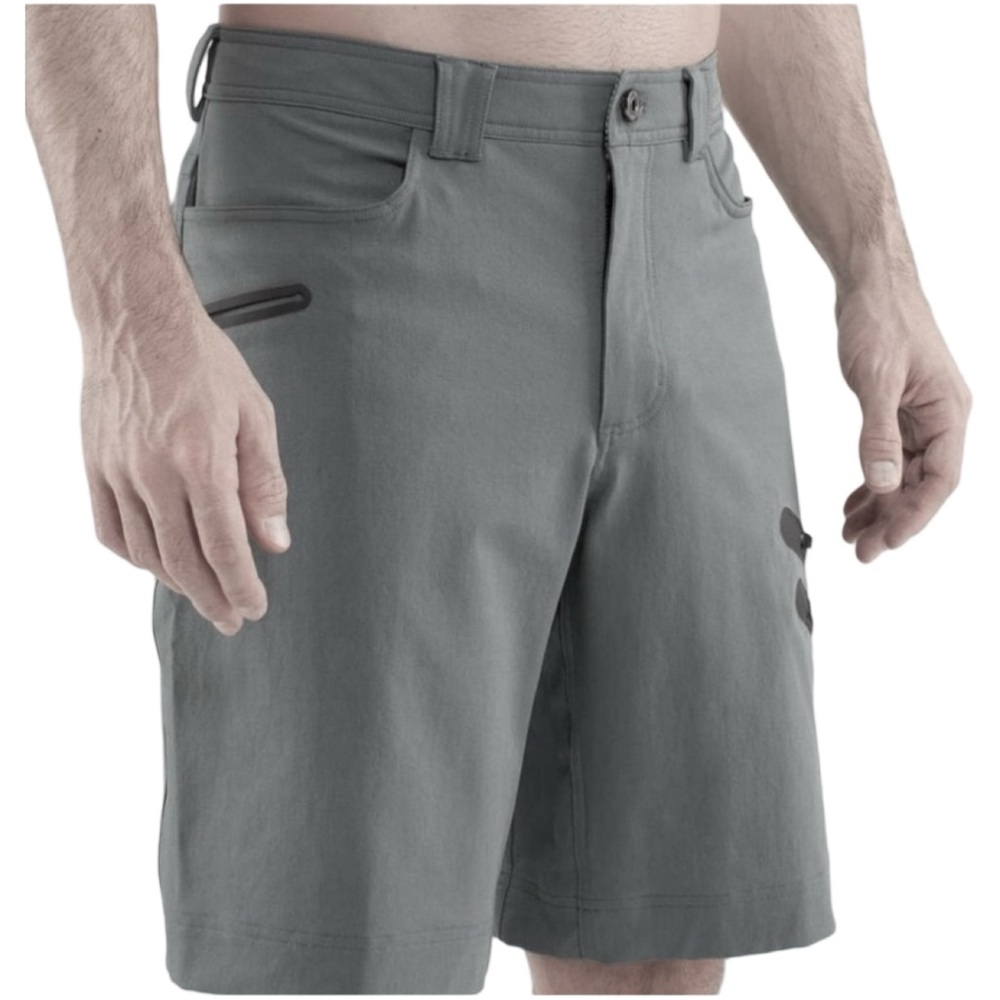 Lululemon Cadence Gray pinstripe shorts Walking Hiking Gym Travel EUC